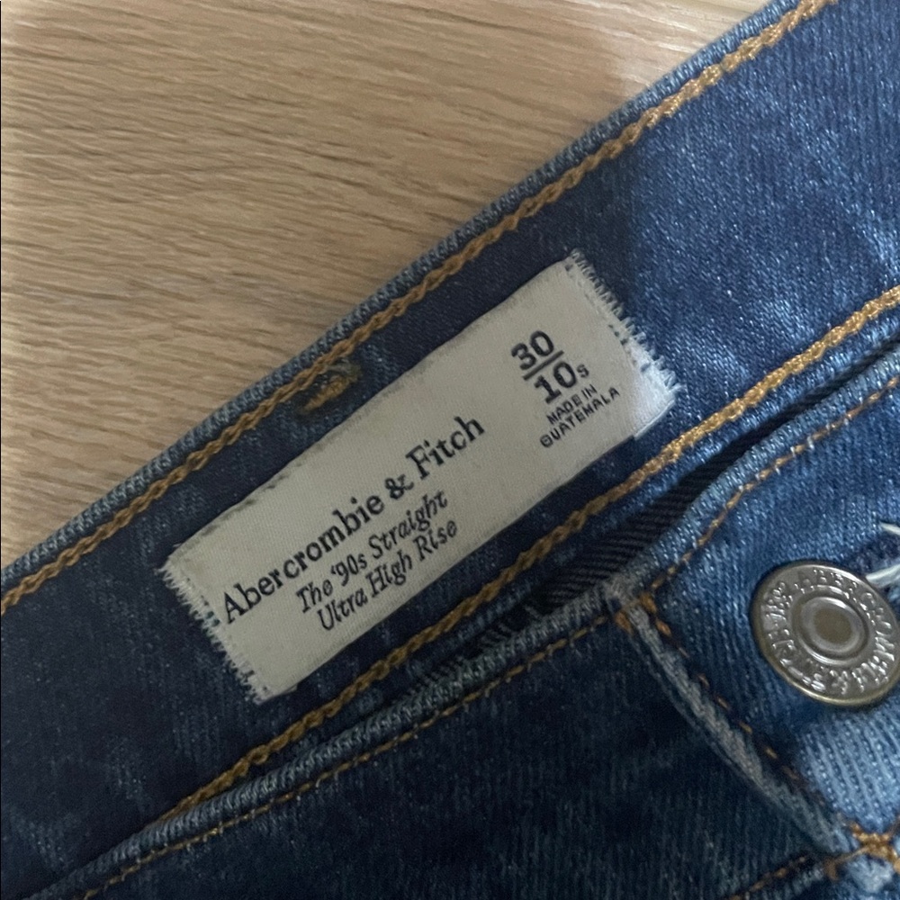 Abercrombie & Fitch Dark Blue 90s High Rise Straight Jeans - Picture 2 of 2